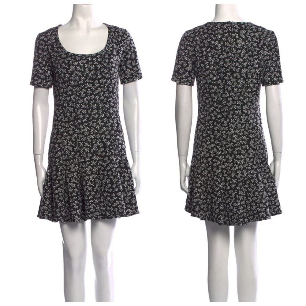 Carven Floral Mini Dress Sz Medium Black Pleated Skirt Cottagecore Prep Chic